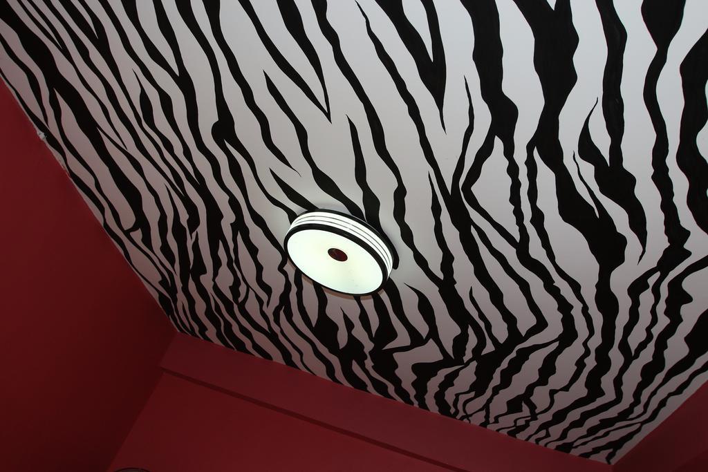 Blue Bamboo Hotel Balabag  Chambre photo