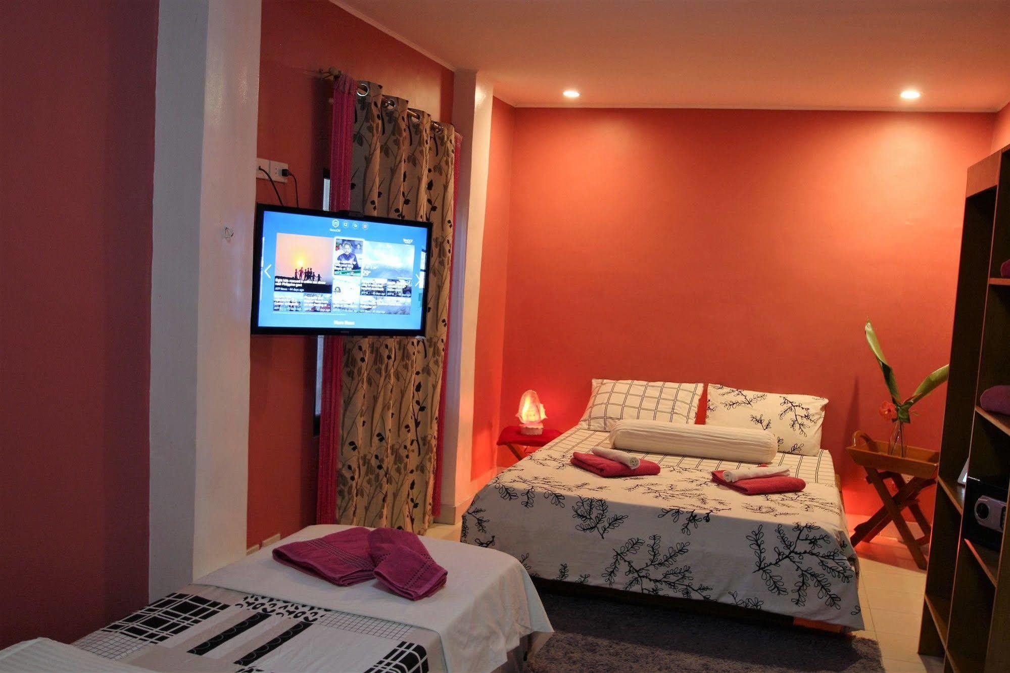 Blue Bamboo Hotel Balabag  Extérieur photo